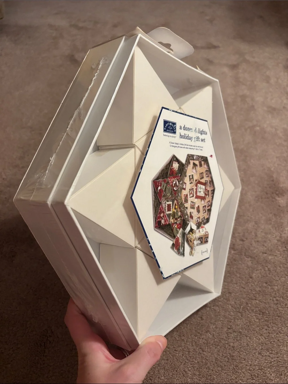 Holiday Gift Set Star-Shaped Packaging in White